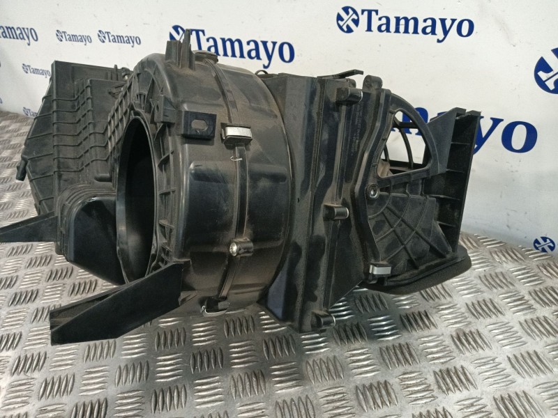 Recambio de calefaccion entera normal para hyundai h350 furgoneta 2.5 crdi referencia OEM IAM F805QB7HA  