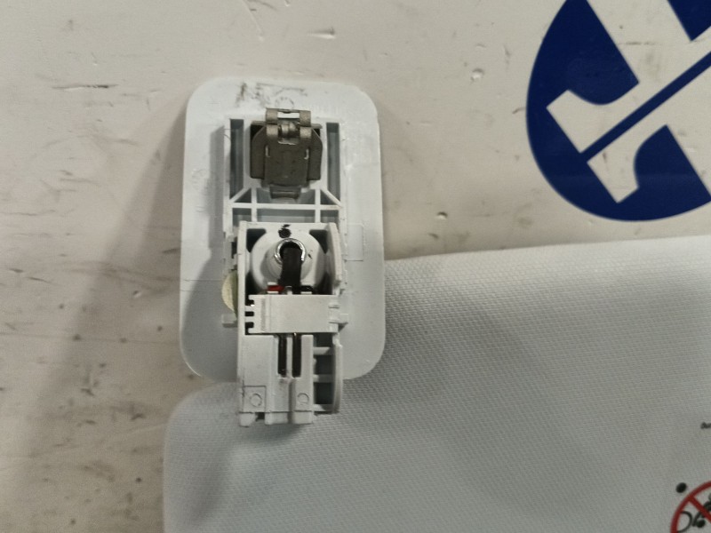 Recambio de parasol izquierdo para peugeot 208 i (ca_, cc_) 1.6 referencia OEM IAM 49904T  