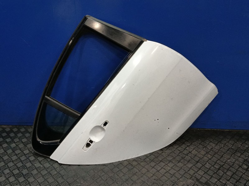 Recambio de puerta trasera derecha para jaguar xe (x760) 2.0 d referencia OEM IAM T4N2634  
