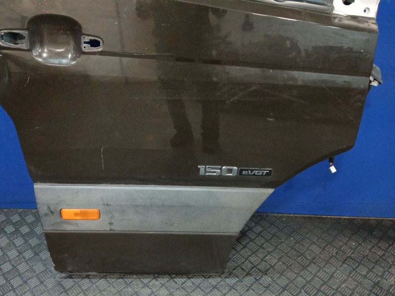 Recambio de puerta delantera derecha para hyundai h350 furgoneta 2.5 crdi referencia OEM IAM   