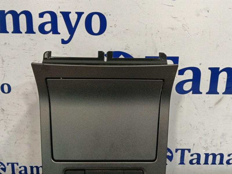 Recambio de cenicero para volkswagen golf v (1k1) 2.0 tdi referencia OEM IAM 1K0857961  