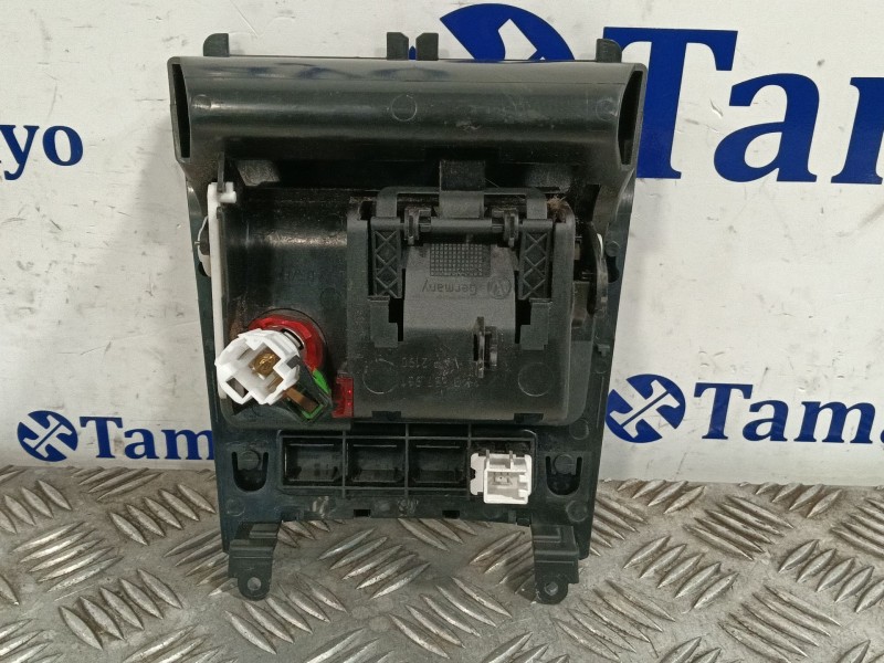 Recambio de cenicero para volkswagen golf v (1k1) 2.0 tdi referencia OEM IAM 1K0857961  