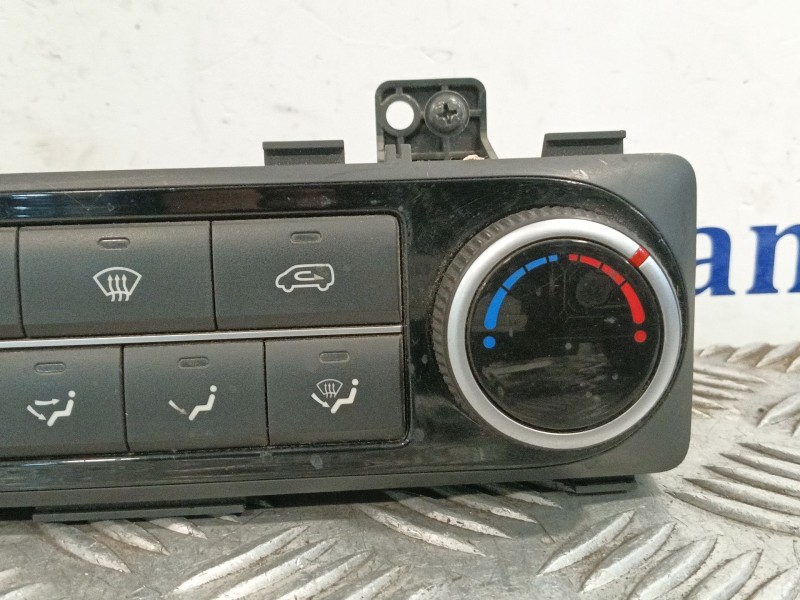 Recambio de mando climatizador para hyundai h350 furgoneta 2.5 crdi referencia OEM IAM 9725059201  