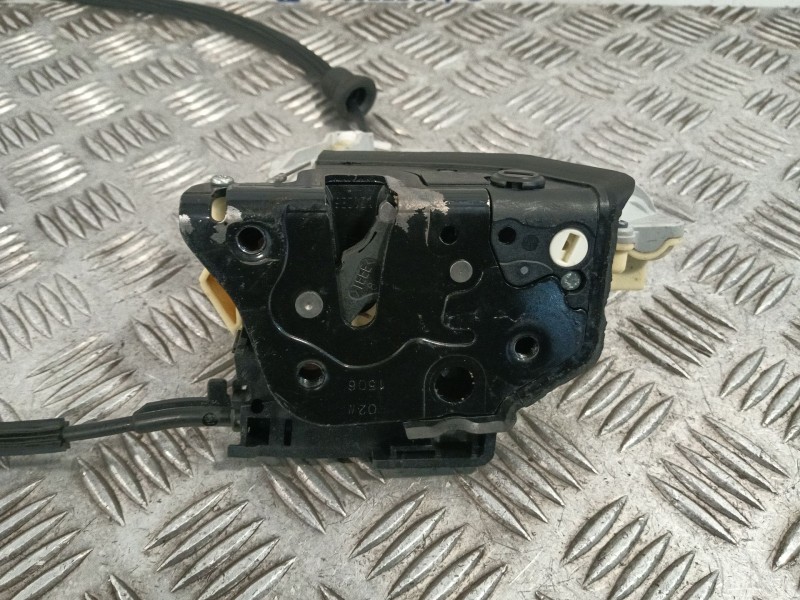 Recambio de cerradura puerta trasera derecha para volkswagen passat b6 variant (3c5) 2.0 tdi referencia OEM IAM 304839016A  