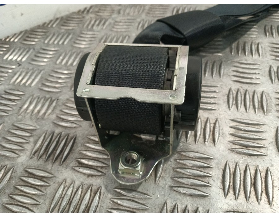 Recambio de cinturon seguridad delantero derecho para ford kuga i 2.0 tdci referencia OEM IAM 610116500B 8V41S61294AD 