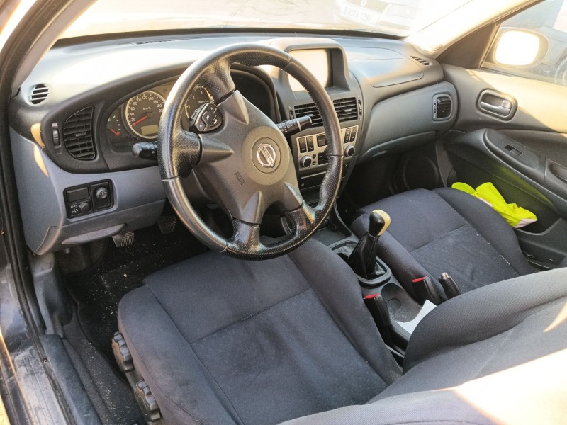 nissan almera ii hatchback (n16) del año 2005