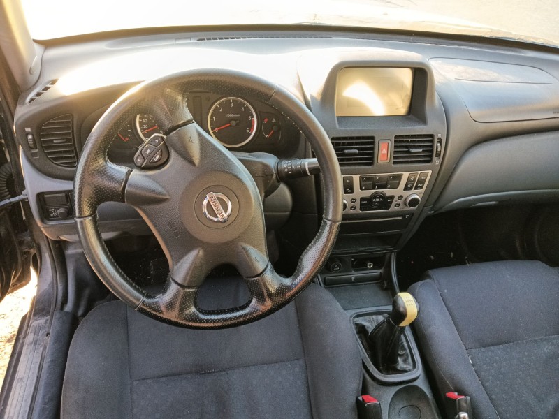 nissan almera ii hatchback (n16) del año 2005