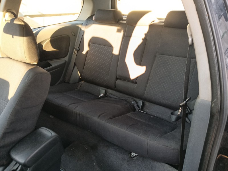 nissan almera ii hatchback (n16) del año 2005