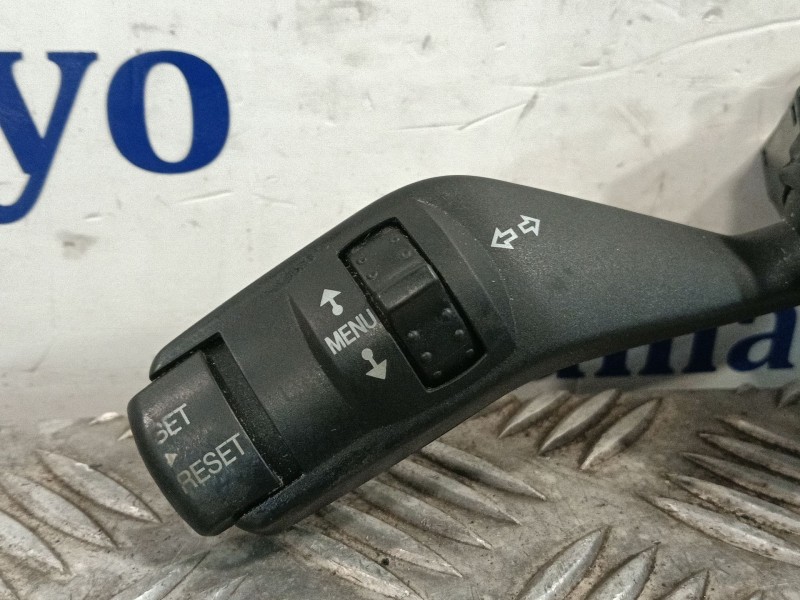 Recambio de mando intermitentes para ford kuga i 2.0 tdci referencia OEM IAM 17D9403  