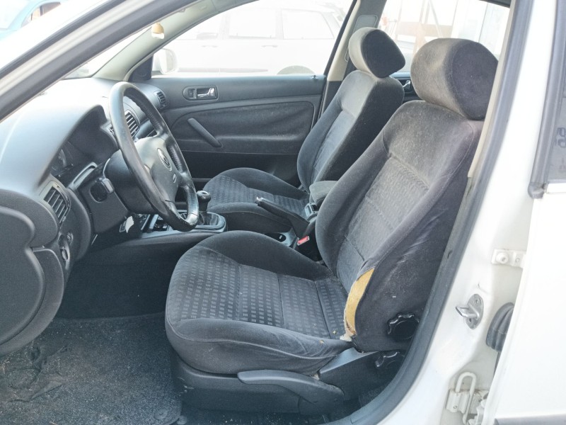 volkswagen passat b5.5 (3b3) del año 2001