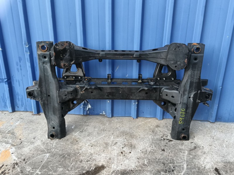 Recambio de puente delantero para hyundai h350 furgoneta 2.5 crdi referencia OEM IAM 6240059000  