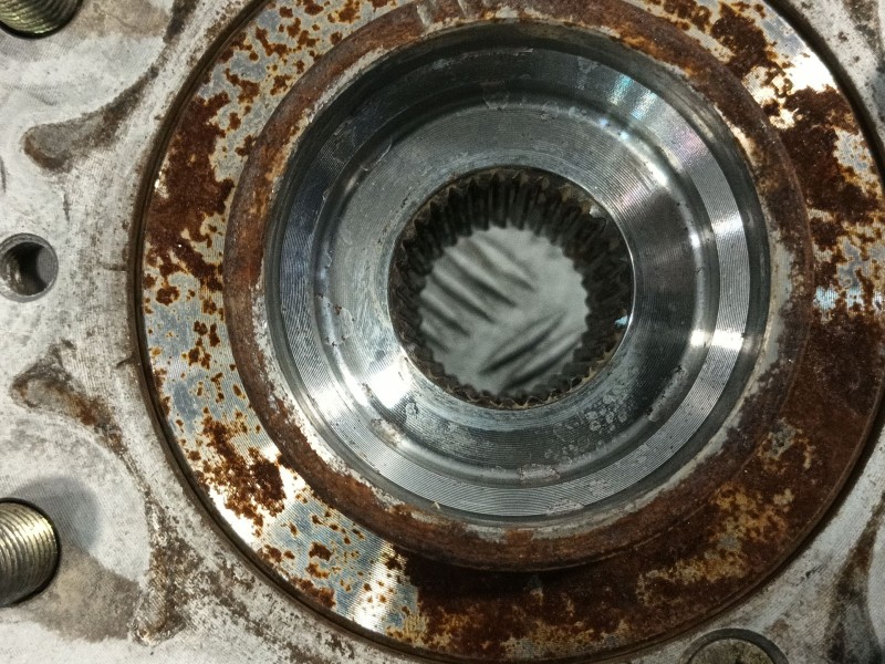 Recambio de mangueta delantera derecha para mitsubishi montero (v60/v70) 2.5 td cat referencia OEM IAM   