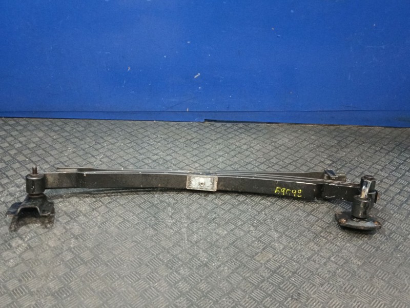 Recambio de ballesta trasera para nissan cabstar e (tl_, vl_) 125.35, 125.45 (tl0, vl0) referencia OEM IAM   