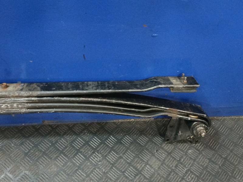 Recambio de ballesta trasera para nissan cabstar e (tl_, vl_) 125.35, 125.45 (tl0, vl0) referencia OEM IAM   