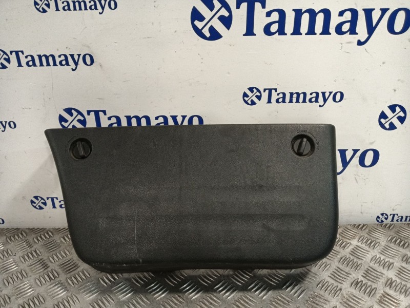 Recambio de moldura puerta delantera derecha para hyundai h350 furgoneta 2.5 crdi referencia OEM IAM 8238559010  