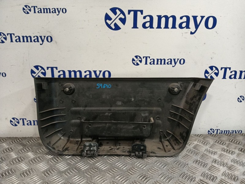 Recambio de moldura puerta delantera derecha para hyundai h350 furgoneta 2.5 crdi referencia OEM IAM 8238559010  