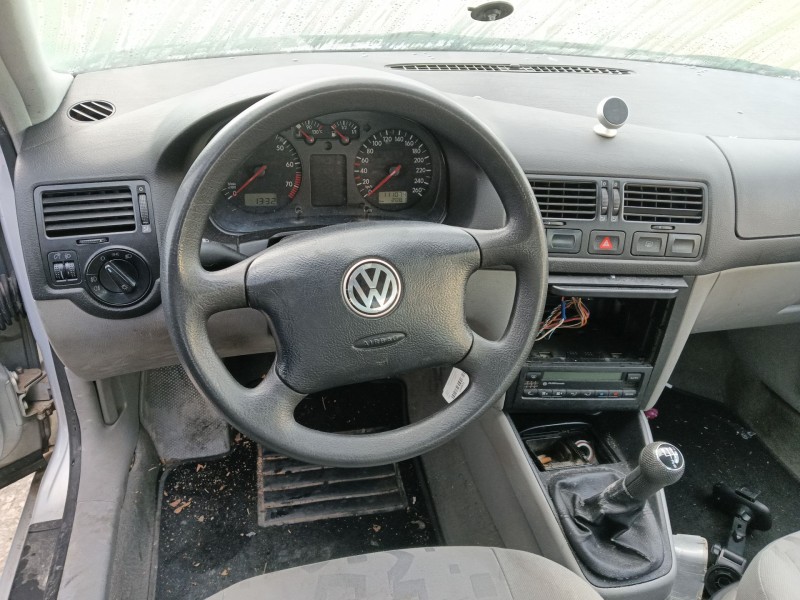 volkswagen bora i (1j2) del año 1999
