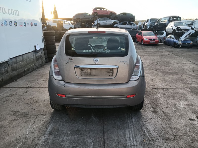 lancia ypsilon (843_) del año 2006