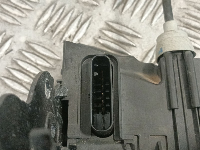 Recambio de cerradura puerta trasera izquierda para jaguar xe (x760) 2.0 d referencia OEM IAM GX7324995CC  