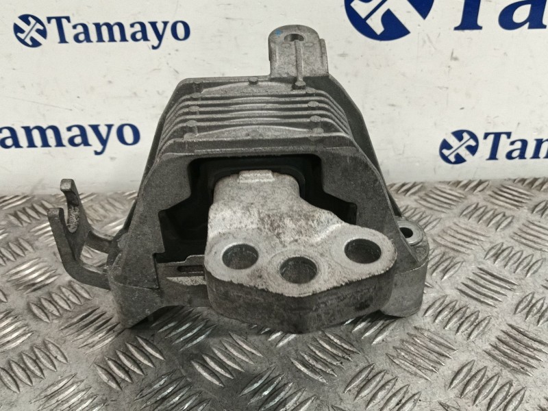 Recambio de soporte motor para chevrolet cruze hatchback (j305) 1.7 d referencia OEM IAM V06180  