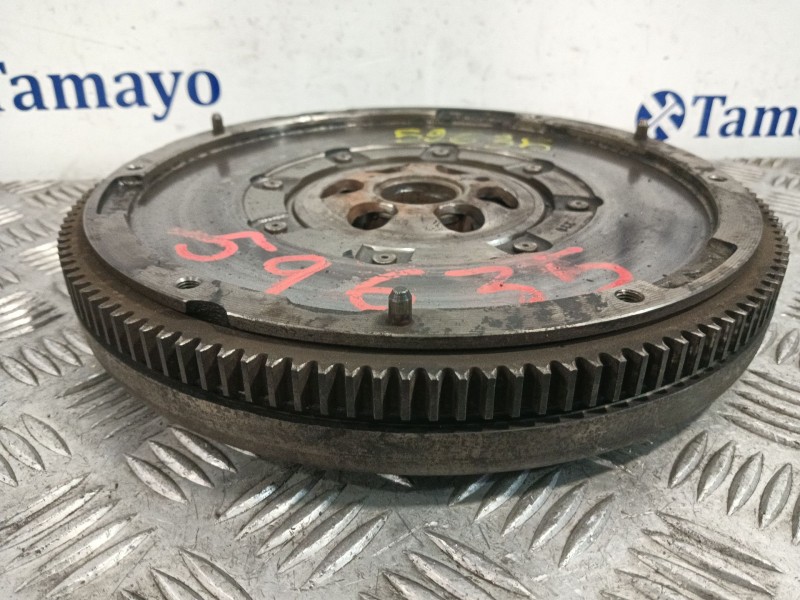 Recambio de volante motor para audi a1 (8x1, 8xk) 1.6 tdi referencia OEM IAM   