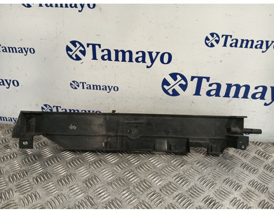 Recambio de soporte para land rover discovery iv (l319) 3.0 sdv6 4x4 referencia OEM IAM AH328B589AA F10611B46000 
