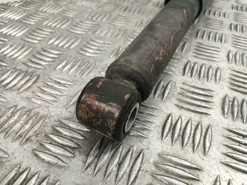 Recambio de amortiguador trasero derecho para iveco daily vi furgoneta 33s15, 35s15, 35c15 referencia OEM IAM 5801771630  