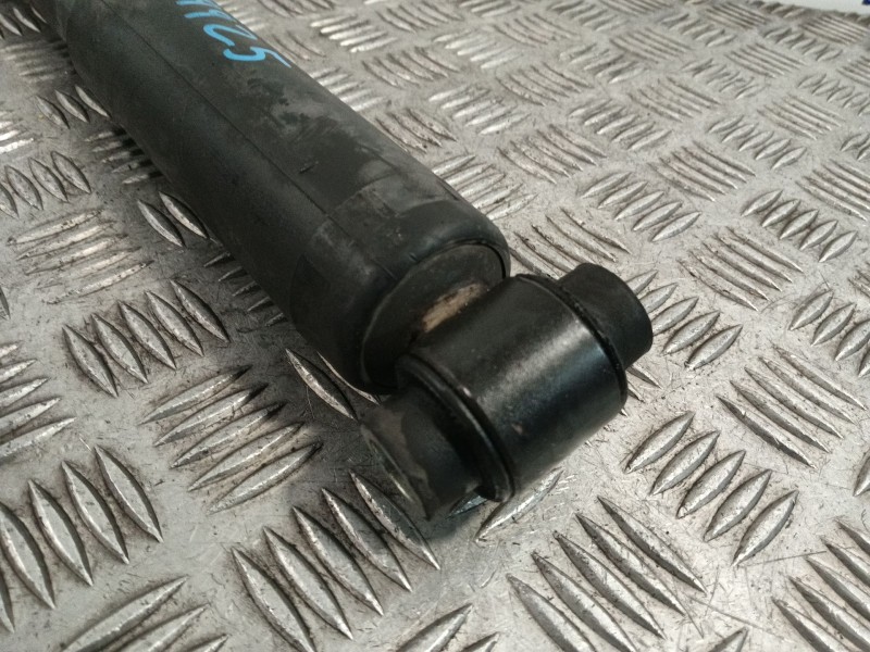 Recambio de amortiguador trasero derecho para iveco daily vi furgoneta 33s15, 35s15, 35c15 referencia OEM IAM 5801771630  