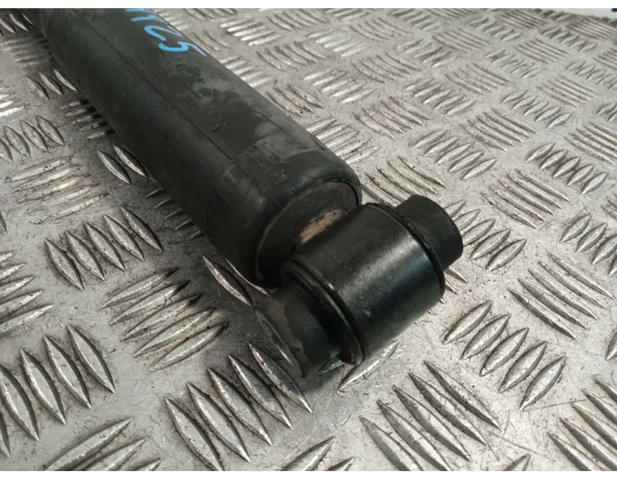 Recambio de amortiguador trasero derecho para iveco daily vi furgoneta 33s15, 35s15, 35c15 referencia OEM IAM 5801771630  
