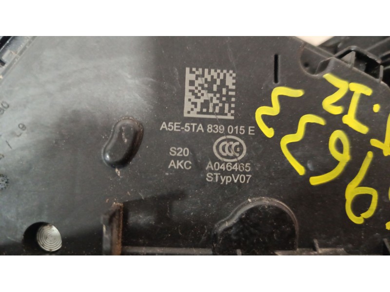 Recambio de cerradura puerta trasera izquierda para seat arona (kj7, kjp) 1.0 tsi referencia OEM IAM A5E5TA839015E  