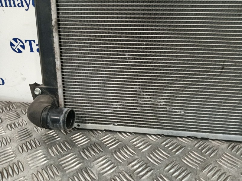 Recambio de radiador agua para lexus rx referencia OEM IAM 1220700675  