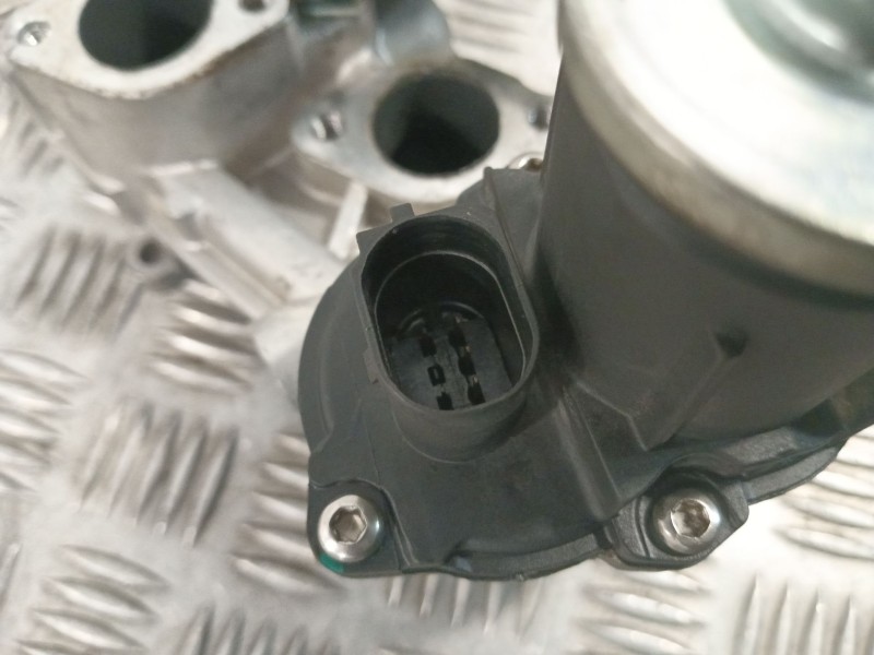 Recambio de enfriador egr para audi a1 (8x1, 8xk) 1.6 tdi referencia OEM IAM   