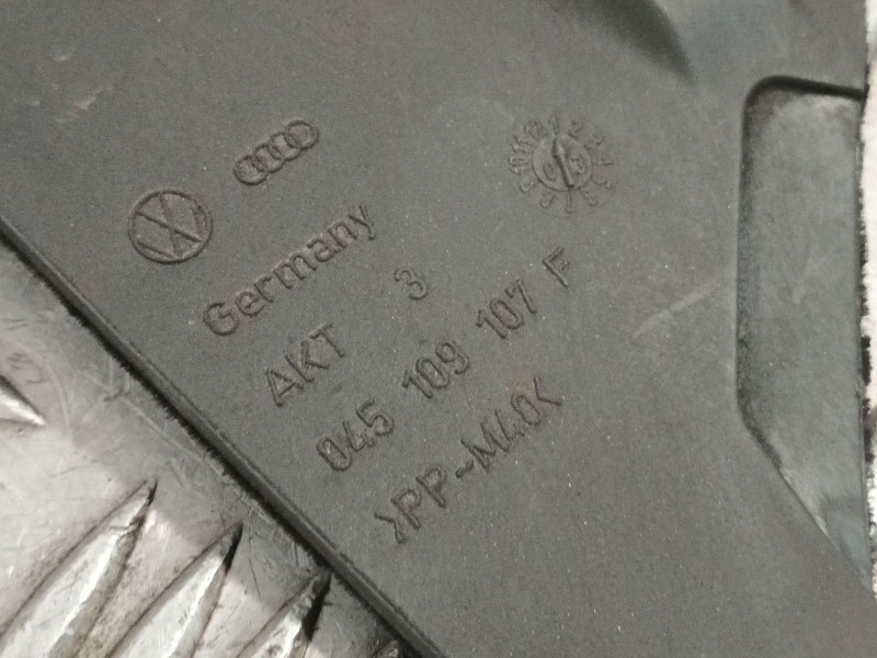 Recambio de tapa distribucion para volkswagen golf iv (1j1) 1.9 tdi referencia OEM IAM 045109107F  
