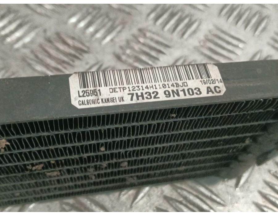 Recambio de radiador aceite para land rover discovery iv (l319) 3.0 sdv6 4x4 referencia OEM IAM 7H329N103AC  