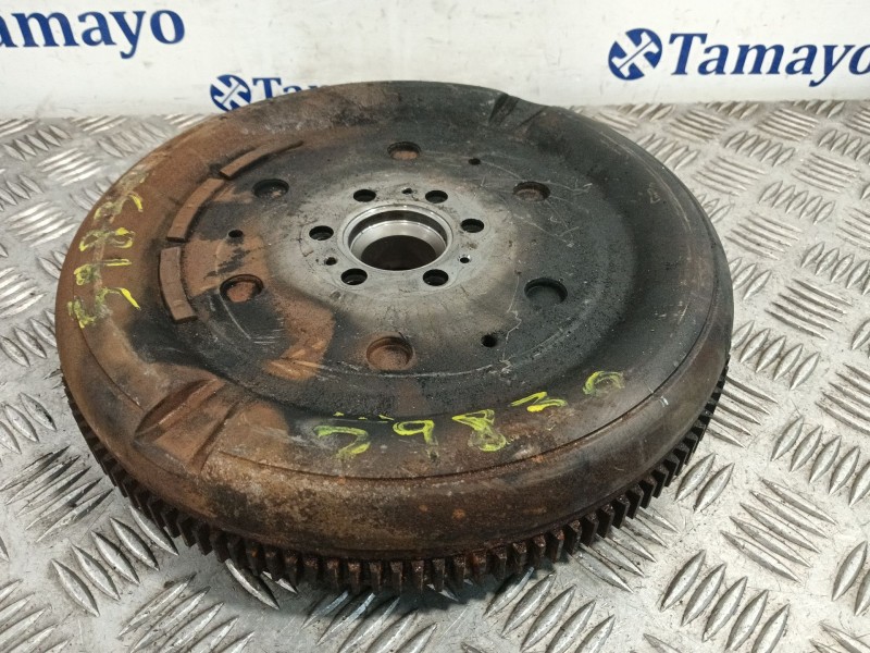 Recambio de volante motor para volkswagen touran (5t1) 2.0 tdi referencia OEM IAM 04L105266AF  