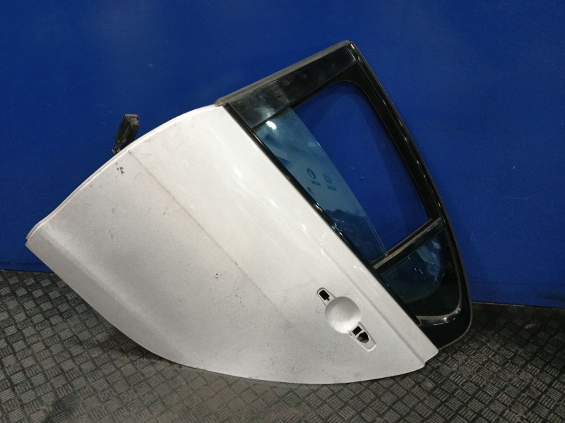 Recambio de puerta trasera izquierda para jaguar xe (x760) 2.0 d referencia OEM IAM T4N2635  