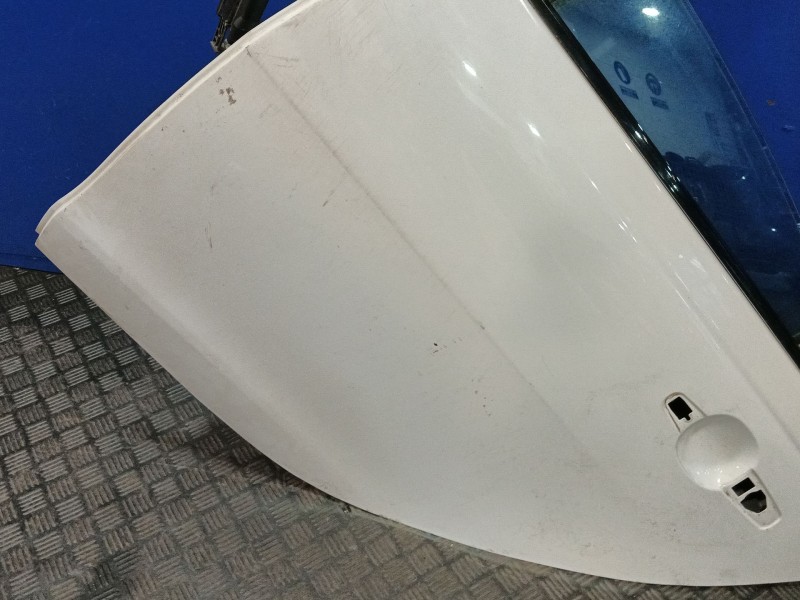 Recambio de puerta trasera izquierda para jaguar xe (x760) 2.0 d referencia OEM IAM T4N2635  