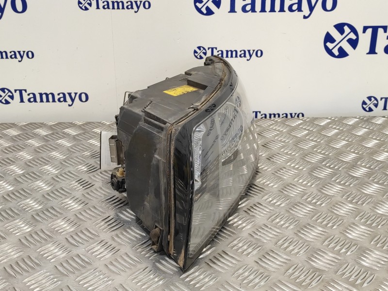 Recambio de faro izquierdo para volvo v50 familiar 2.0 diesel cat referencia OEM IAM 30698885  
