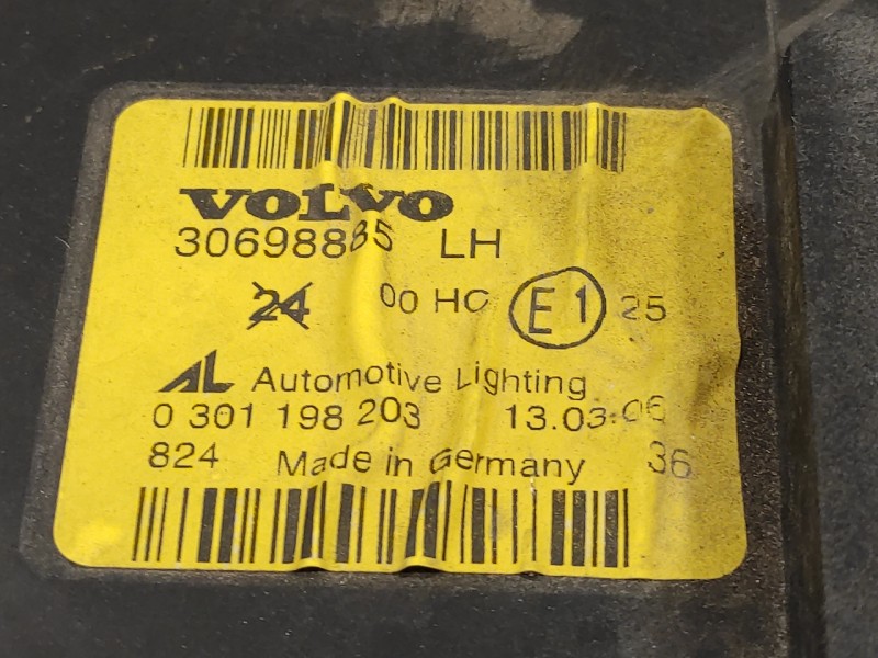 Recambio de faro izquierdo para volvo v50 familiar 2.0 diesel cat referencia OEM IAM 30698885  