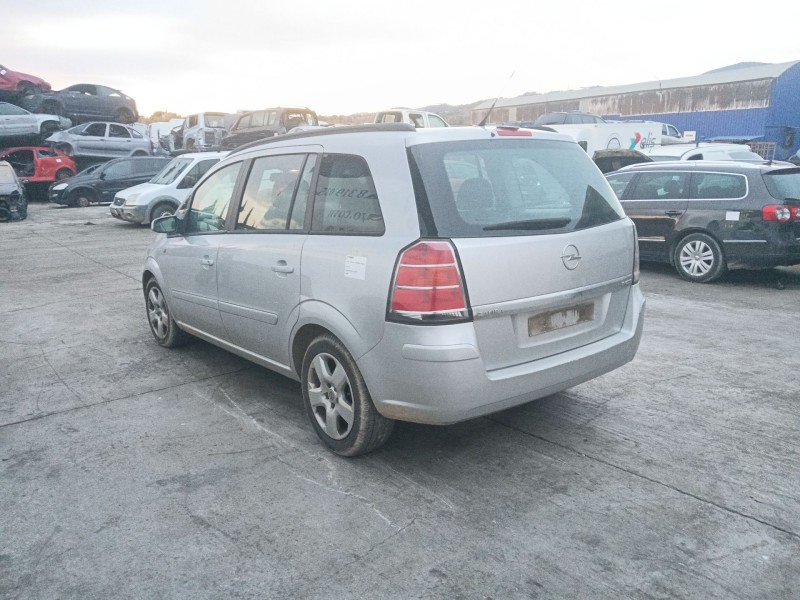 opel zafira / zafira family b (a05) del año 2005