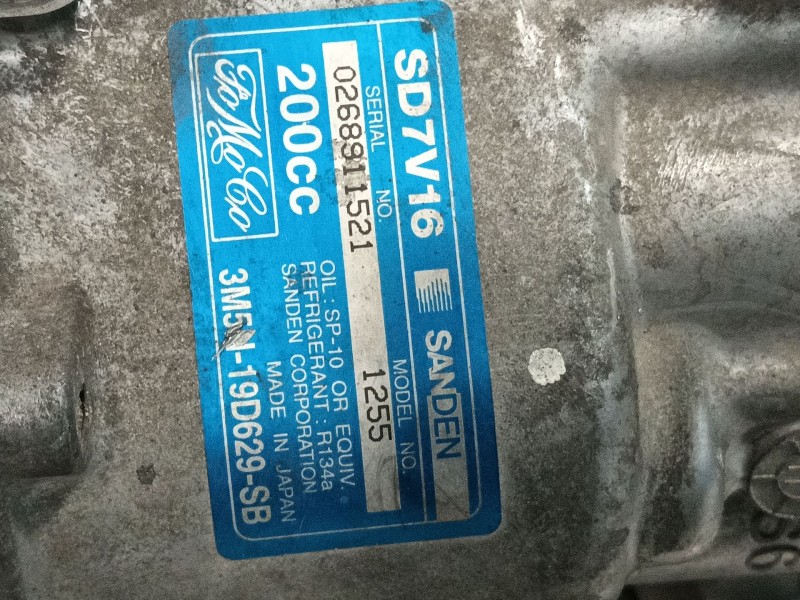 Recambio de compresor aire acondicionado para mazda 3 berlina (bk) referencia OEM IAM SD7V161255  
