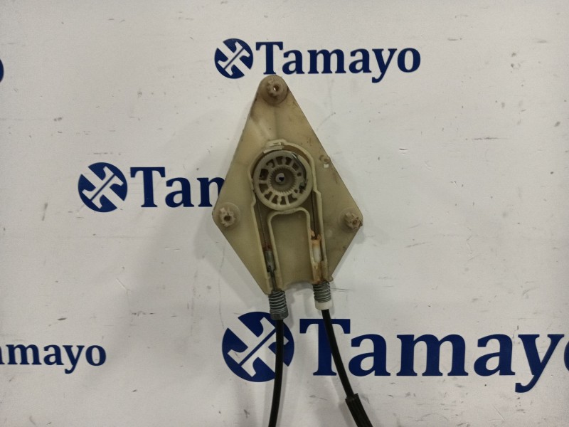 Recambio de elevalunas trasero derecho para renault megane iii coupé (dz0/1_) 1.5 dci referencia OEM IAM 827200003R  