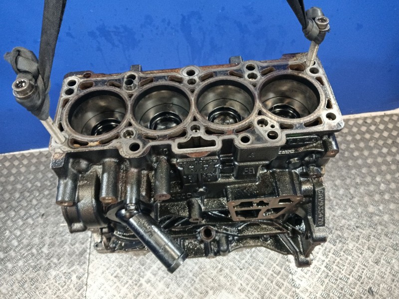 Recambio de bloque para audi a1 (8x1, 8xk) 1.6 tdi referencia OEM IAM 03L021CS CAYC 