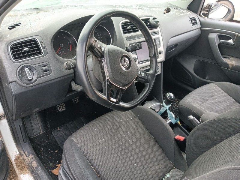 volkswagen polo v (6r1, 6c1) del año 2016