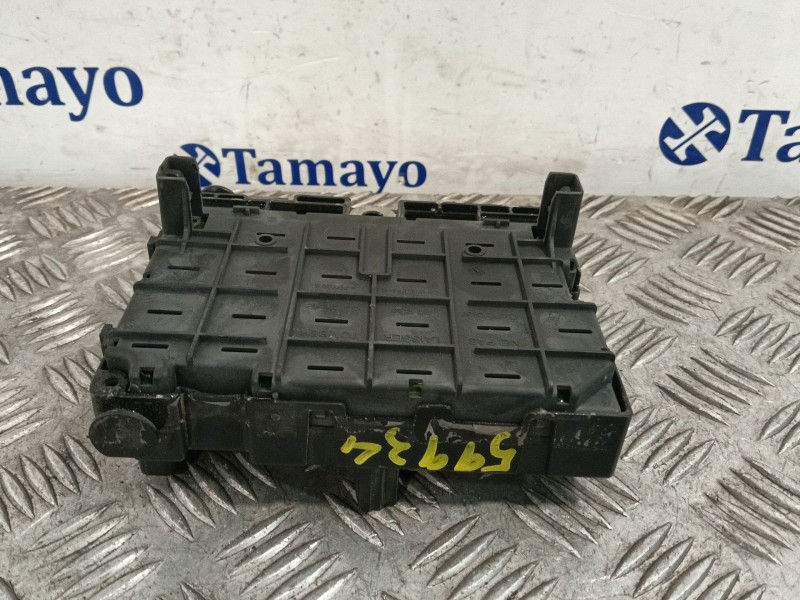 Recambio de caja reles / fusibles para peugeot 307 break (3e) 2.0 hdi 90 referencia OEM IAM 9650664180  