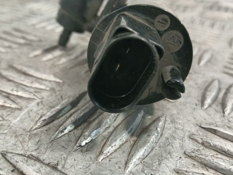 Recambio de bomba limpia para dodge caliber 2.0 referencia OEM IAM 05152075AC  