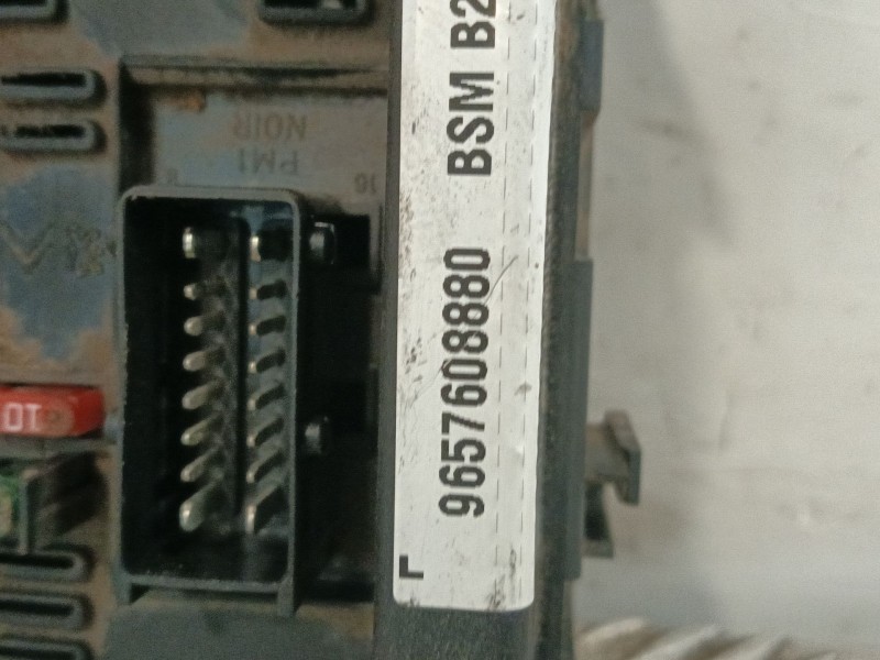 Recambio de caja reles / fusibles para peugeot 206 hatchback (2a/c) 1.4 hdi referencia OEM IAM 9657608880  