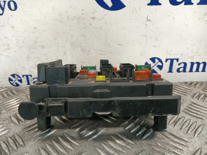 Recambio de caja reles / fusibles para peugeot 206 hatchback (2a/c) 1.4 hdi referencia OEM IAM 9657608880  