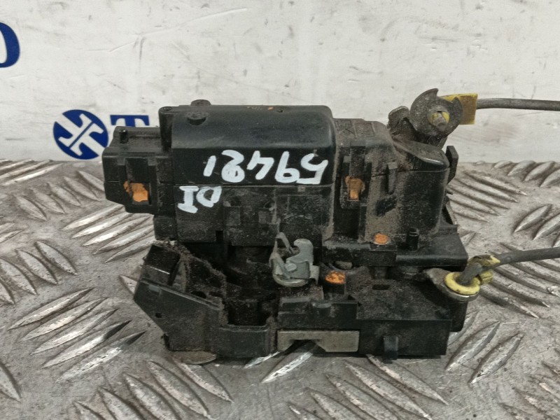 Recambio de cerradura puerta delantera izquierda para renault master ii furgoneta (fd) 2.5 dci referencia OEM IAM   