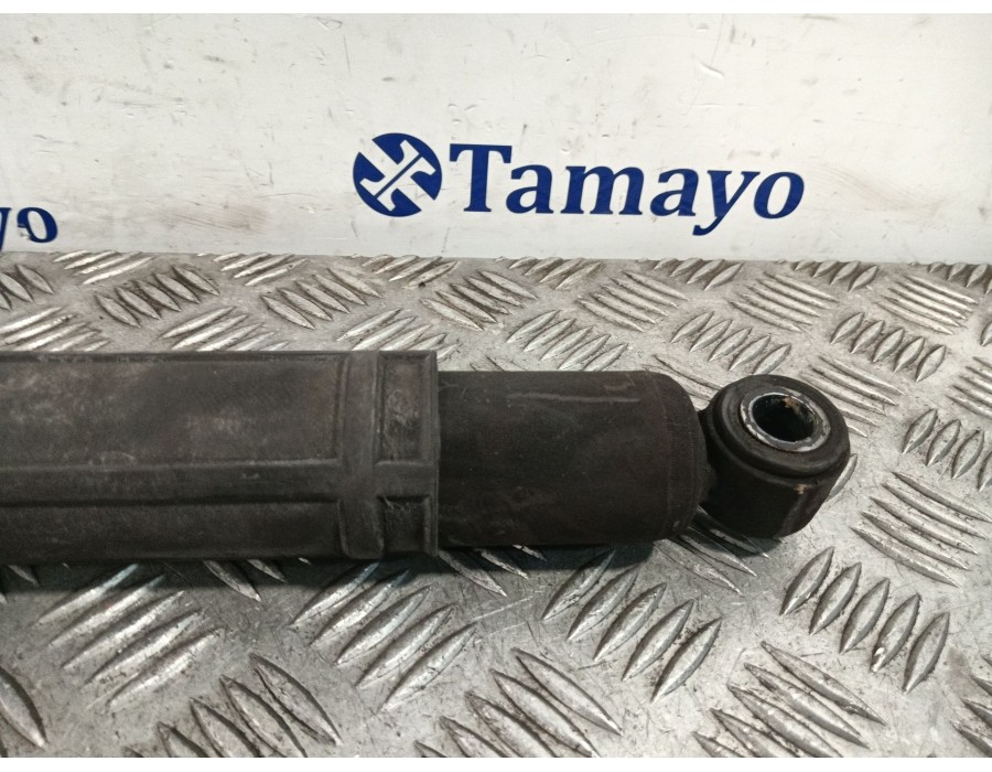 Recambio de amortiguador trasero derecho para renault master ii furgoneta (fd) 2.5 dci referencia OEM IAM   